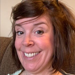 Meet your Posher, Pamela